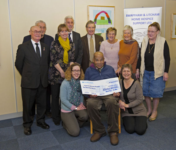 Presentation of cheque received from two Freemasons organisations 2016